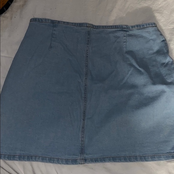 Skirt - Picture 4 of 4